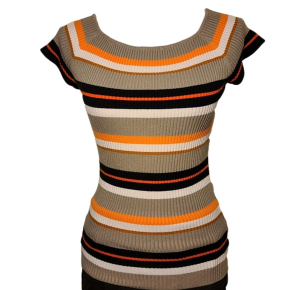 𝅺H&M - Stripped Top - Picture 1 of 5